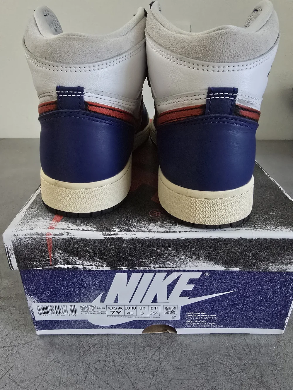 Nike Air Jordan 1 Mid White Navy Red Sneakers Size 8 Womens Or 7Y